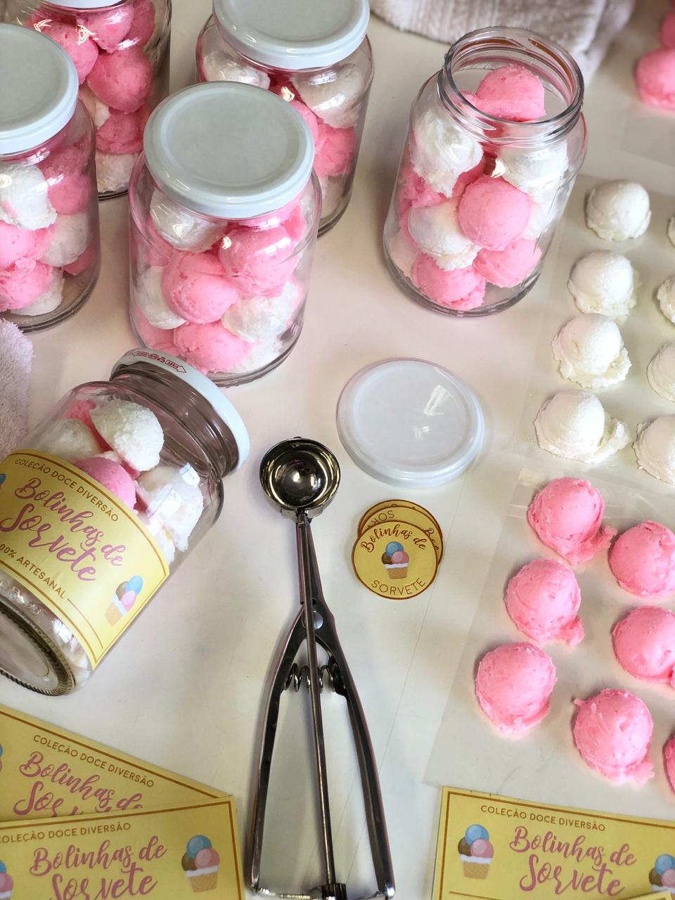 Mini Bolas de Sorvete para o Banho